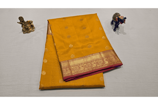 A Silk Weave Nine And A Half Yards Silk Saree PSAC0901277