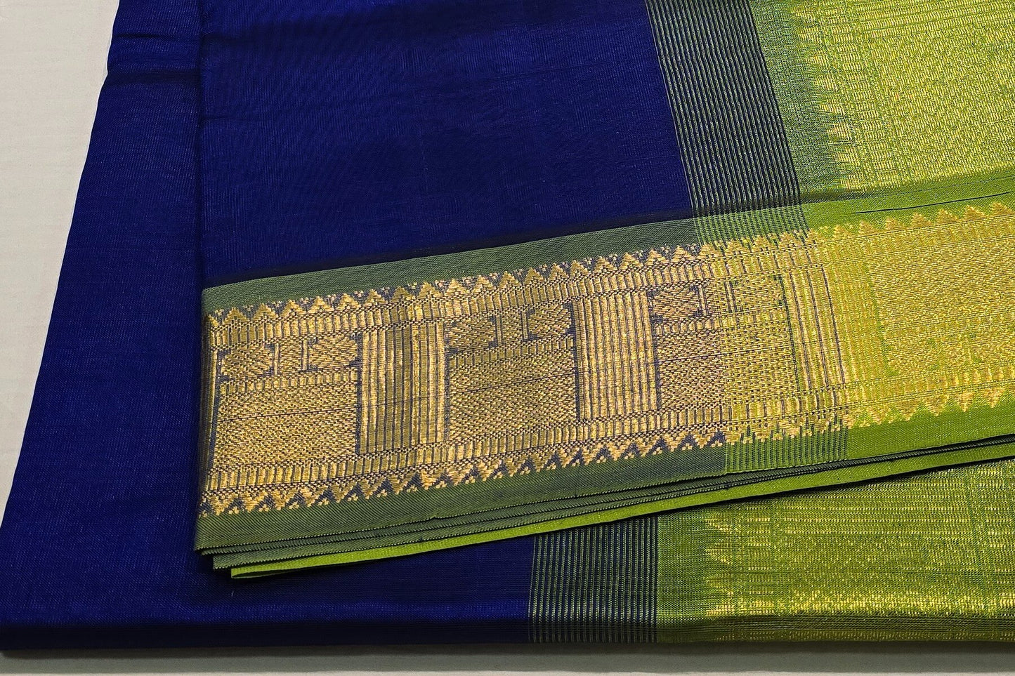 Silk Cotton Sarees by Shreenivas Silks PSSR014426