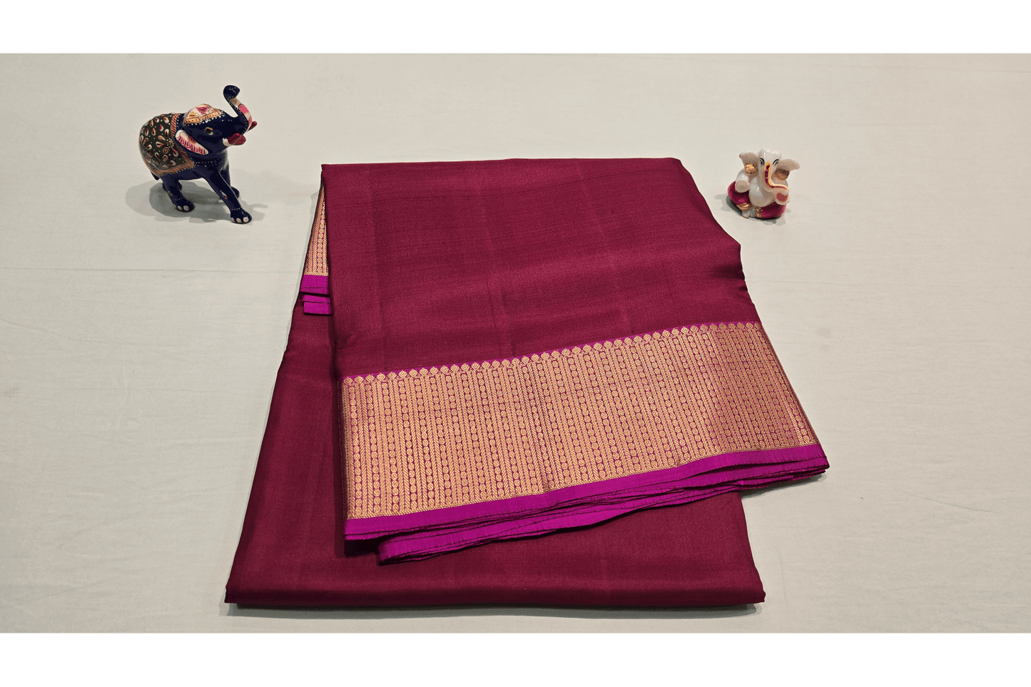 A Silk Weave Nine And A Half Yards Silk Saree PSAC0901294