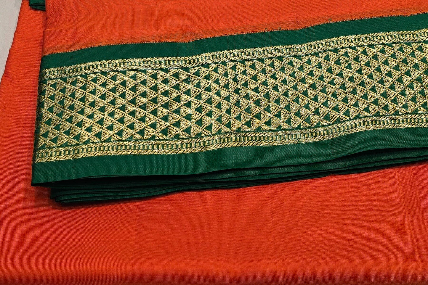 A Silk Weave Nine And A Half Yards Silk Saree PSAC0901295