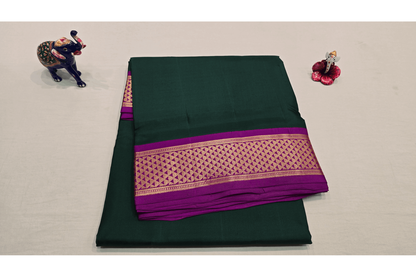 A Silk Weave Nine And A Half Yards Silk Saree PSAC0901299