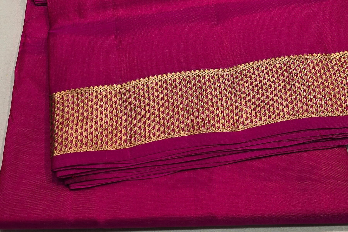 A Silk Weave Nine And A Half Yards Silk Saree PSAC0901301