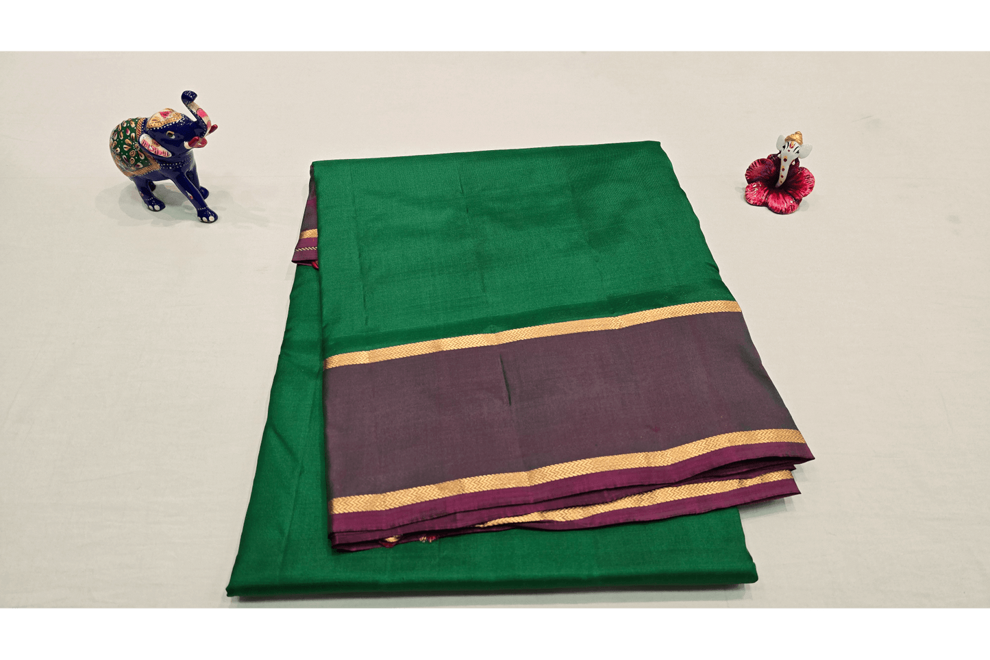 A Silk Weave Nine And A Half Yards Silk Saree PSAC0901302