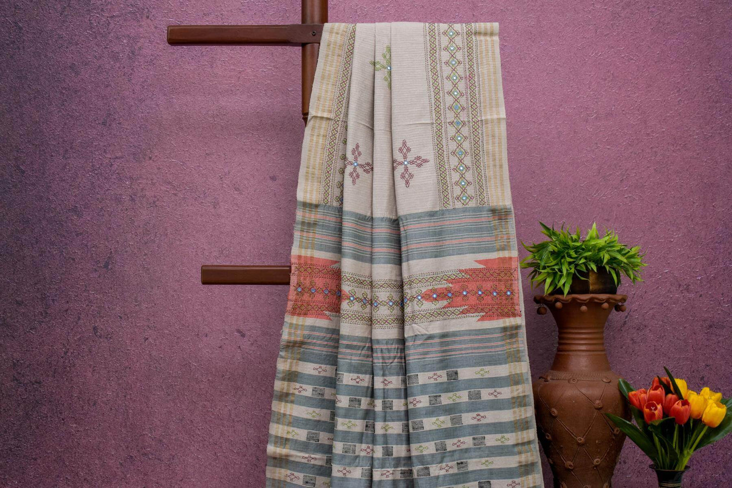 Hand Embroidery Tussar Cotton Saree by Kalakriti Weaves PSKL340030