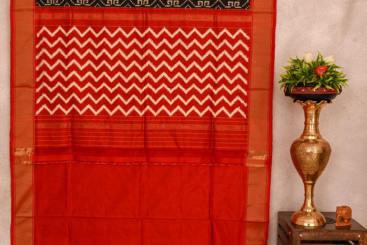 Pochampally Ikat silk saree PSIF060069